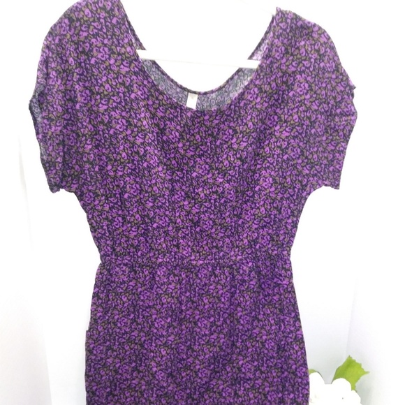 Xhilaration Dresses & Skirts - Xhilaration Casual Cinch Dress with Pockets